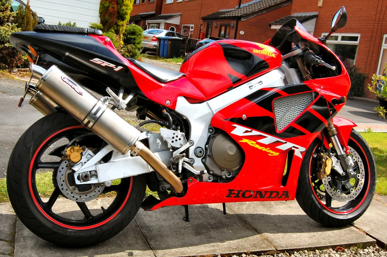 Honda VTR 1000 SP-1 UK model 2001