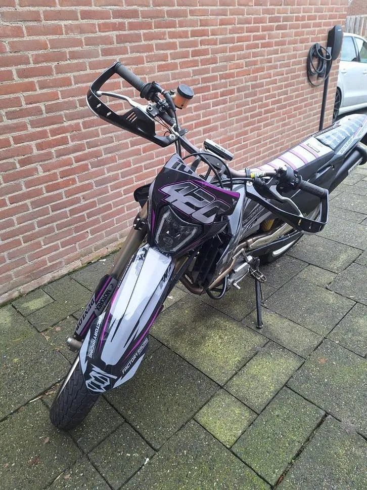 Husqvarna SM 570