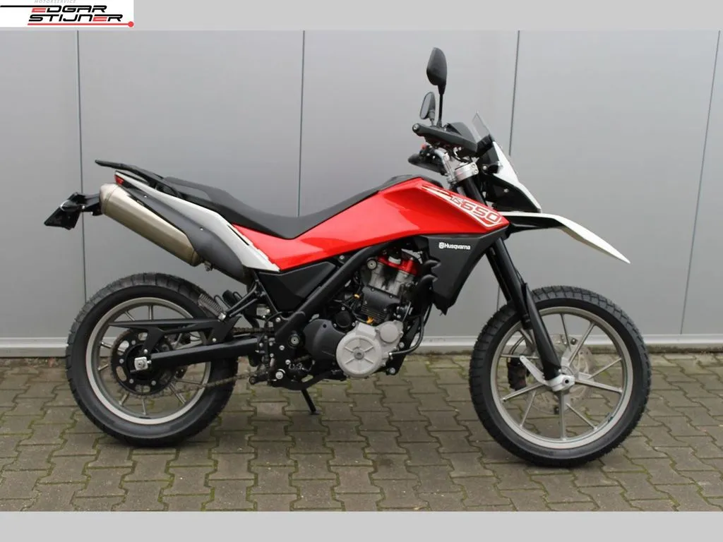 Husqvarna TR 650 Strada ABS