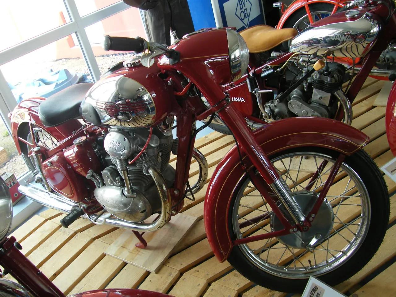 Jawa 500 OHC type 15 gerestaureerd exemplaar