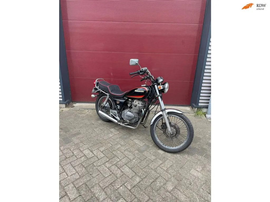 Kawasaki LTD 305