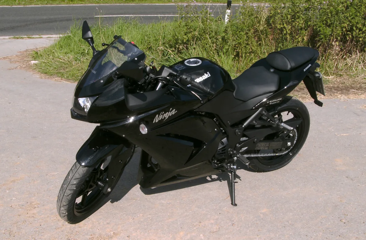 Kawasaki Ninja 250R in zwarte kleur