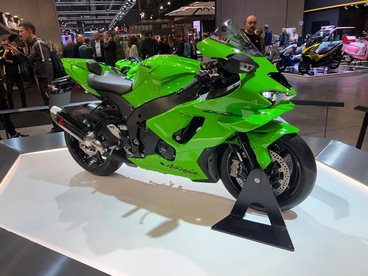 Kawasaki Ninja ZX-10RR 2026 supersport motor in groen