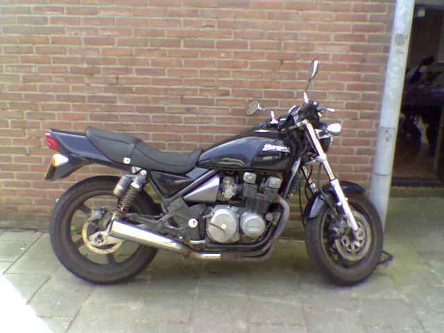 1991 Kawasaki Zephyr 550 four-cylinder retro naked