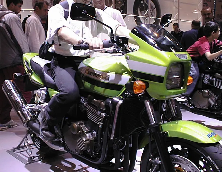 Kawasaki ZRX1200R naked bike zijaanzicht