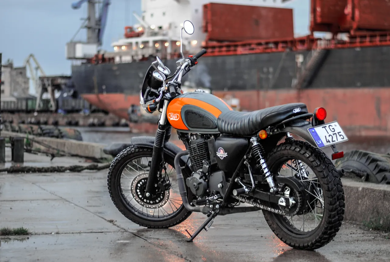 Mash Scrambler side view