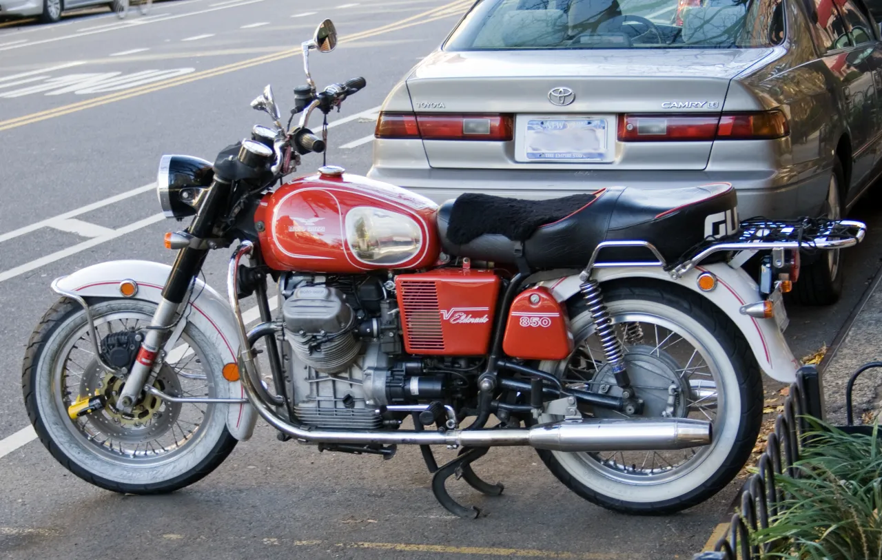 Moto Guzzi 850 Eldorado klassieke cruiser uit de jaren zeventig