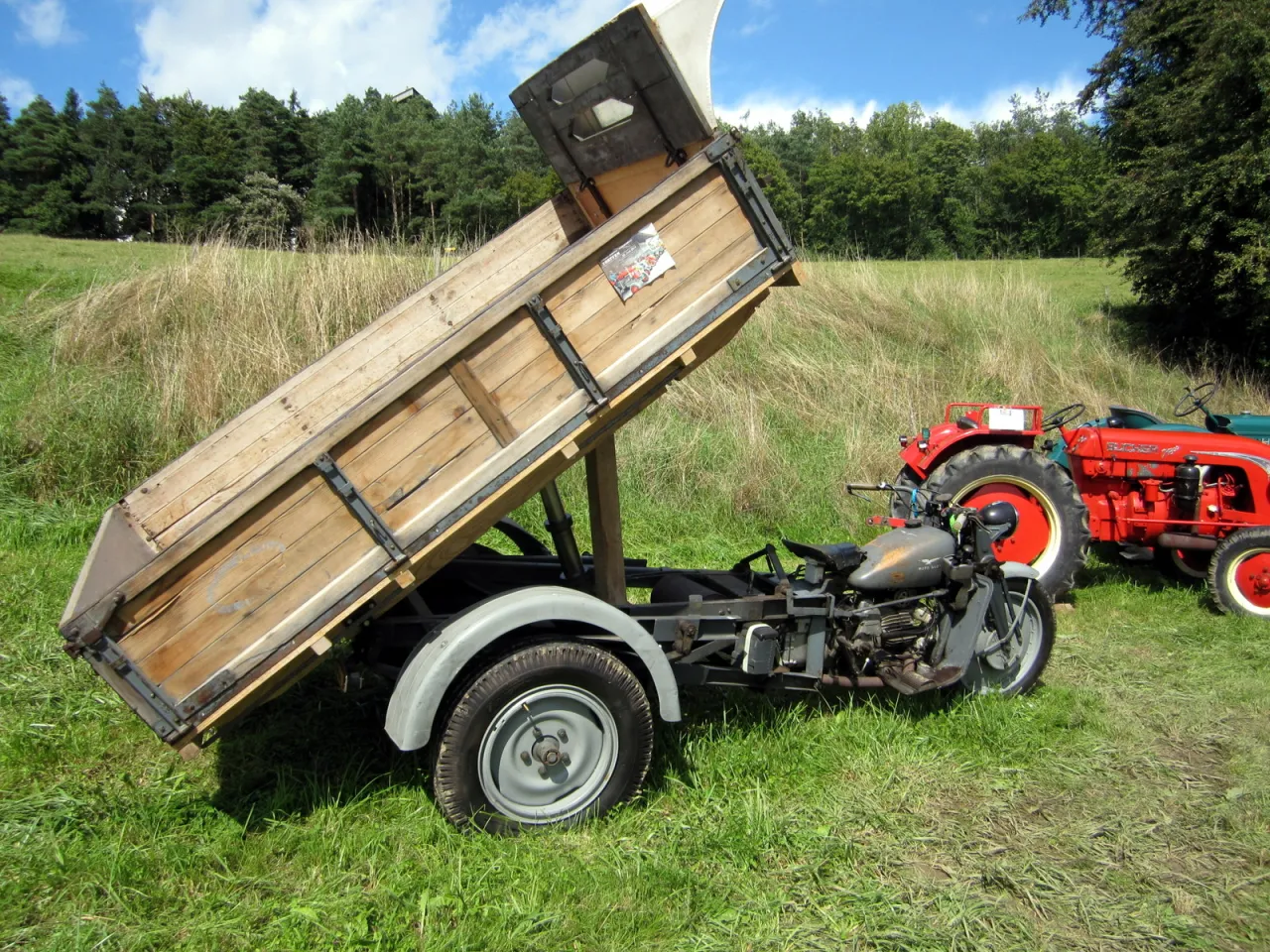 Moto Guzzi Ercole 500 driewieler zijaanzicht
