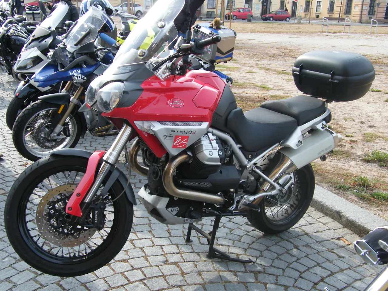 Moto Guzzi Stelvio 1200
