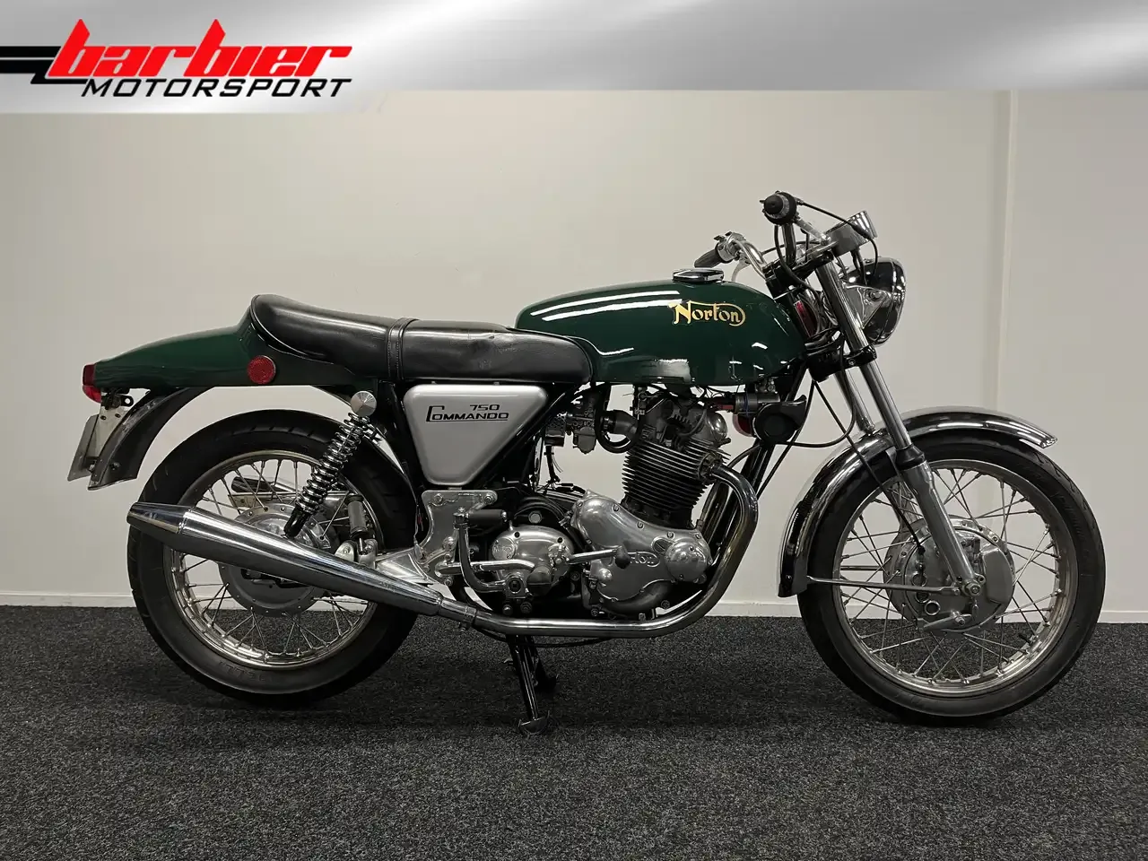 Norton Fastback