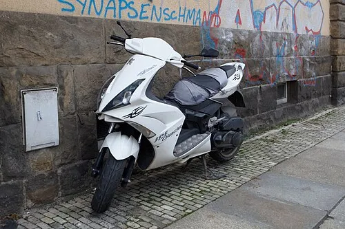 Peugeot Jet Force Ice Blade scooter