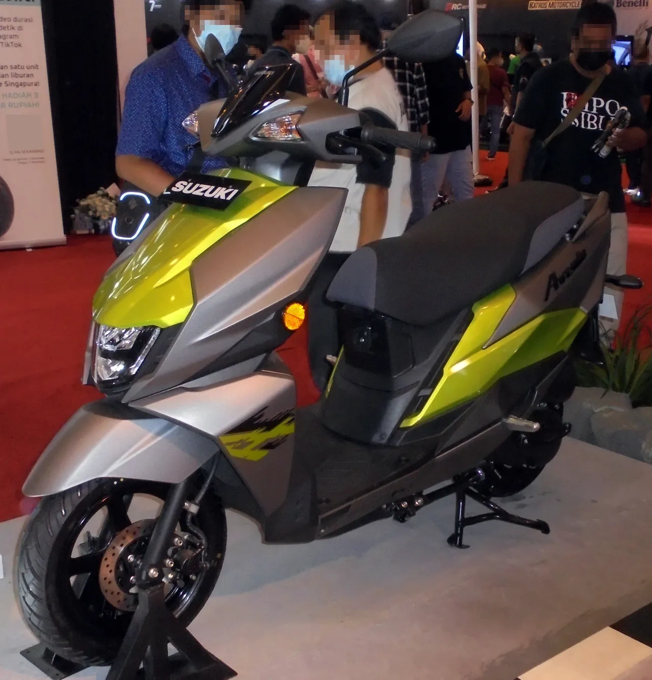 Suzuki Avenis 125 stadsscooter uit 2022