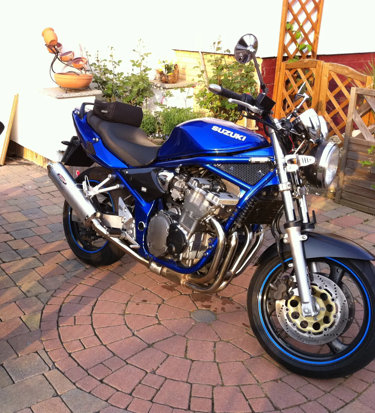Suzuki Bandit 600 GSF600N, side profile