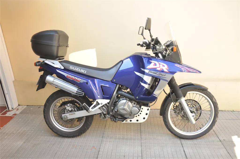 Suzuki DR-800 S trail motor