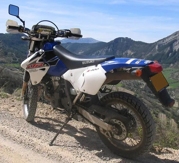 Suzuki DR-Z 400 S 2001 trail-motor zijaanzicht