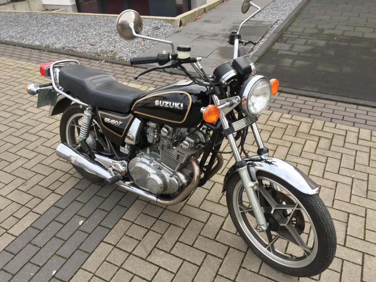 Suzuki GS450 motorcycle