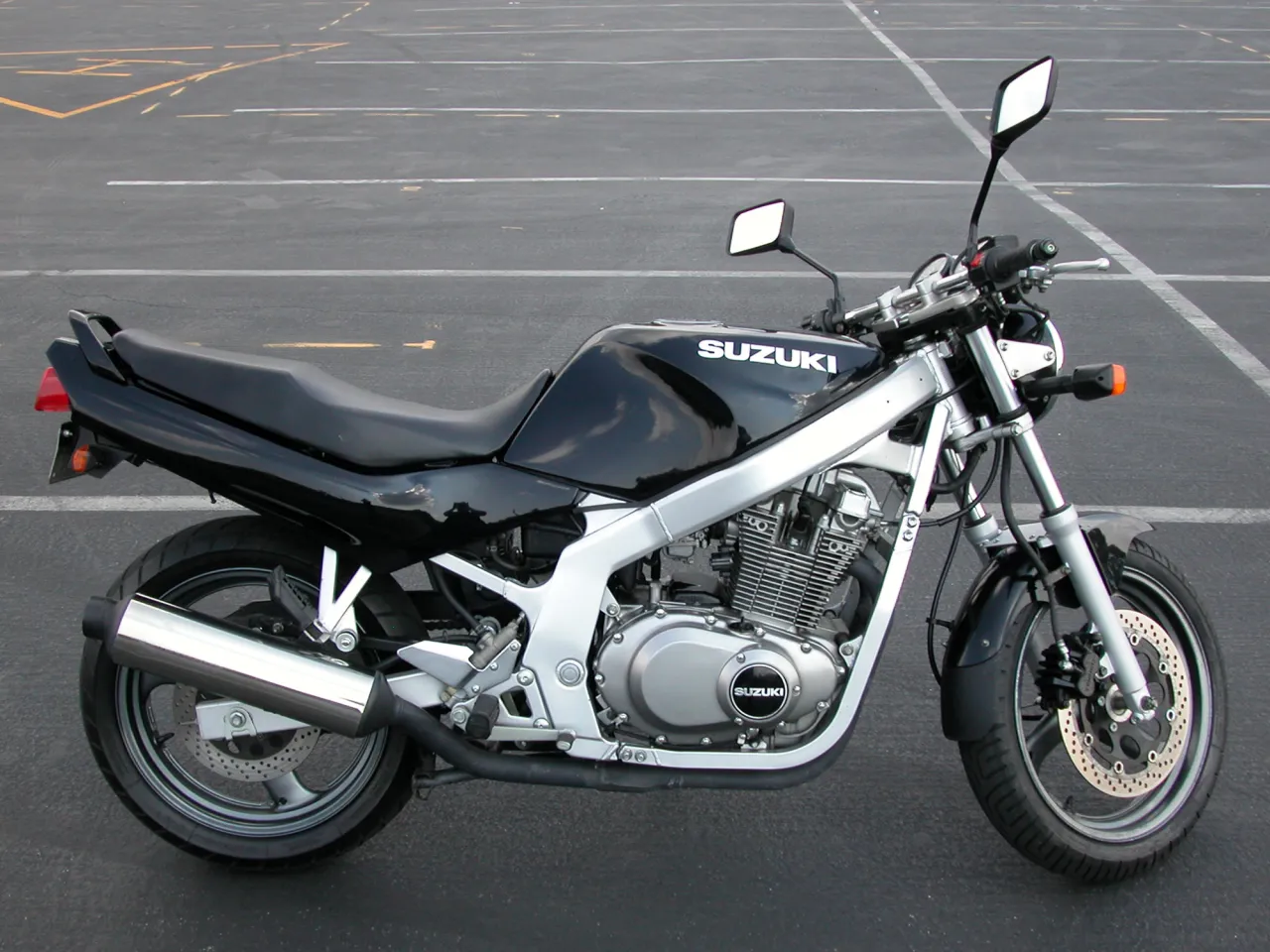 Suzuki GS500E 1997 zijaanzicht