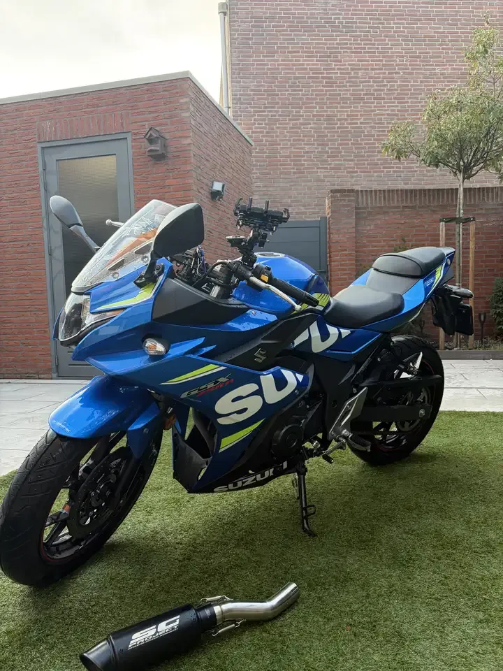 Suzuki GSX 250