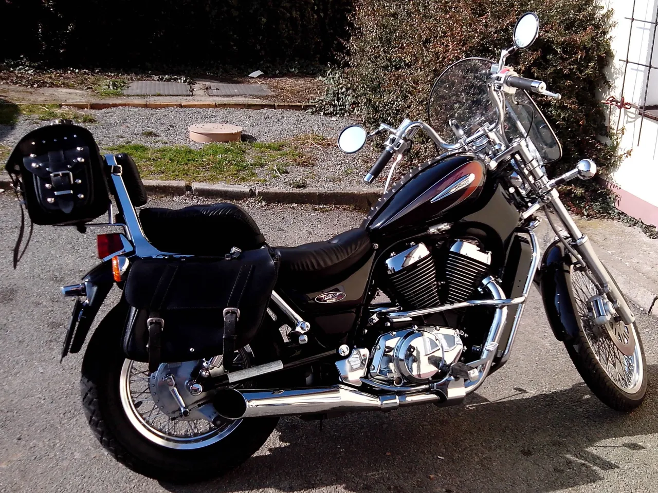 Suzuki VS 800 Intruder vooraanzicht