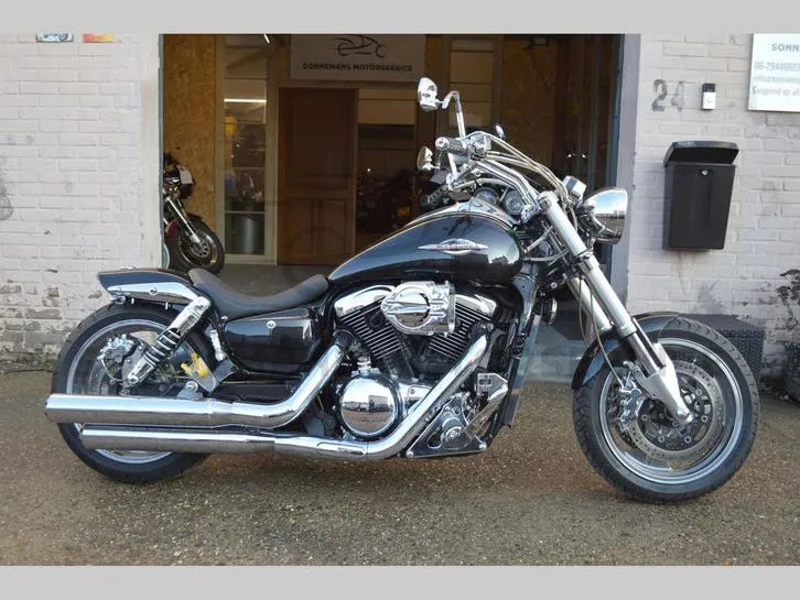 Suzuki VZ 1600