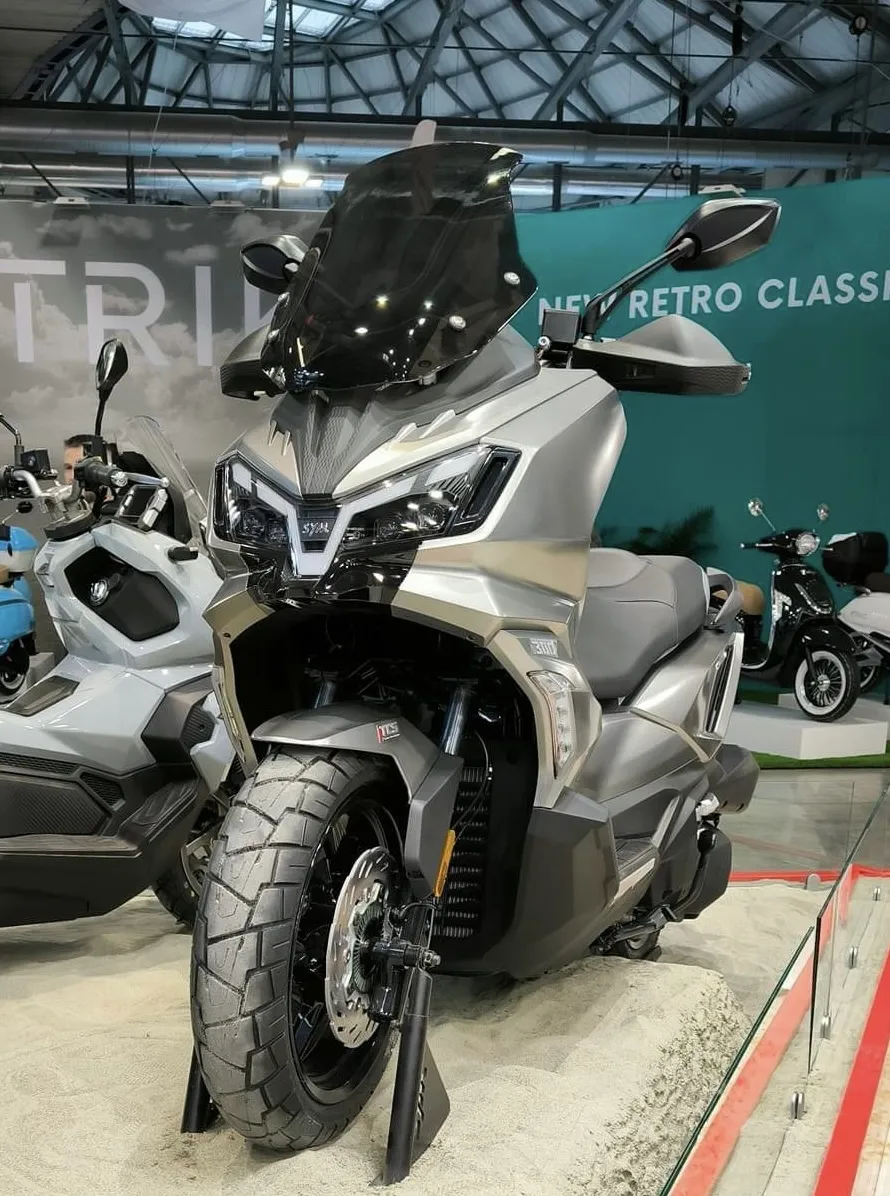 SYM ADX 300 modeljaar 2025