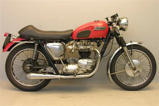 Triumph Bonneville T120 650cc uit 1965, klassiek zijaanzicht