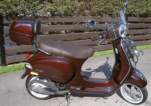 Vespa LX Touring 50 scooter