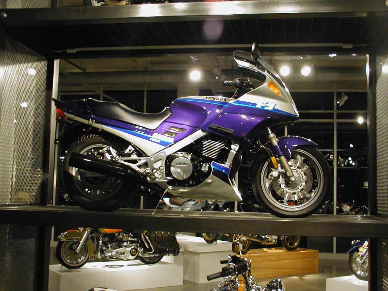 Yamaha FJ1200 ABS version side view