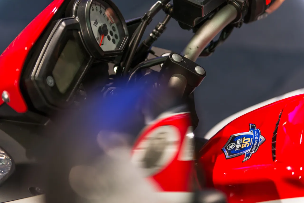 Yamaha FZ8 in motion