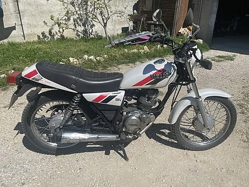Yamaha SR 125 lichte klassieke motor