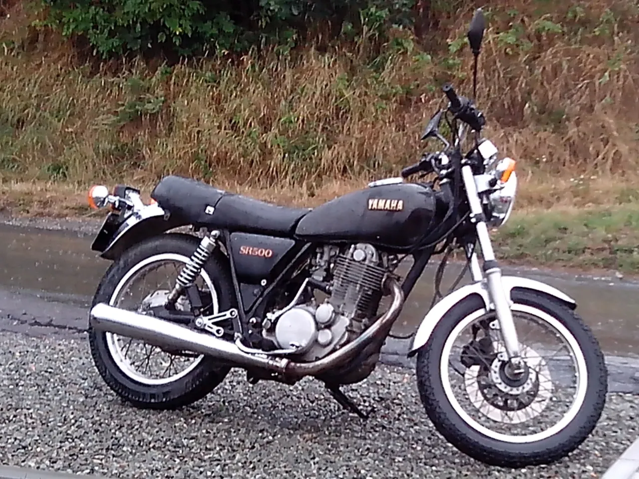 Yamaha SR500 classic motorcycle