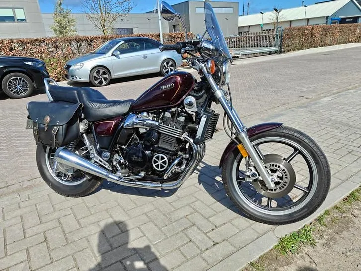 Yamaha XJ 700
