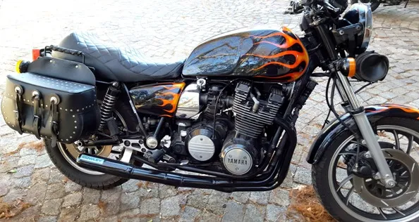 Yamaha XS1100 rechts vooraanzicht