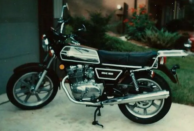 1977 Yamaha XS 500 classic parallel twin