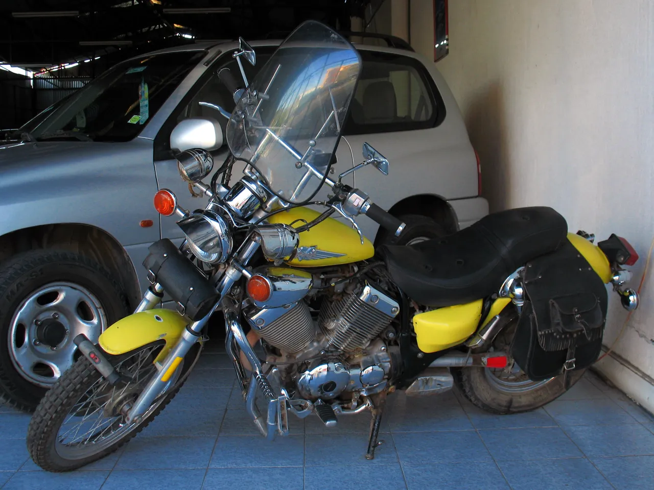 Yamaha XV500 Virago parked outdoors