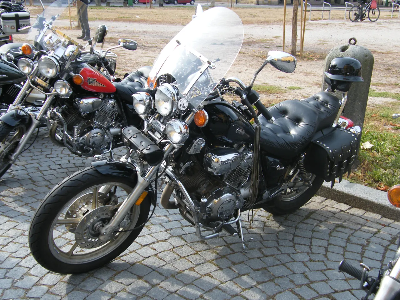 Yamaha XV535 Virago driekwart vooraanzicht