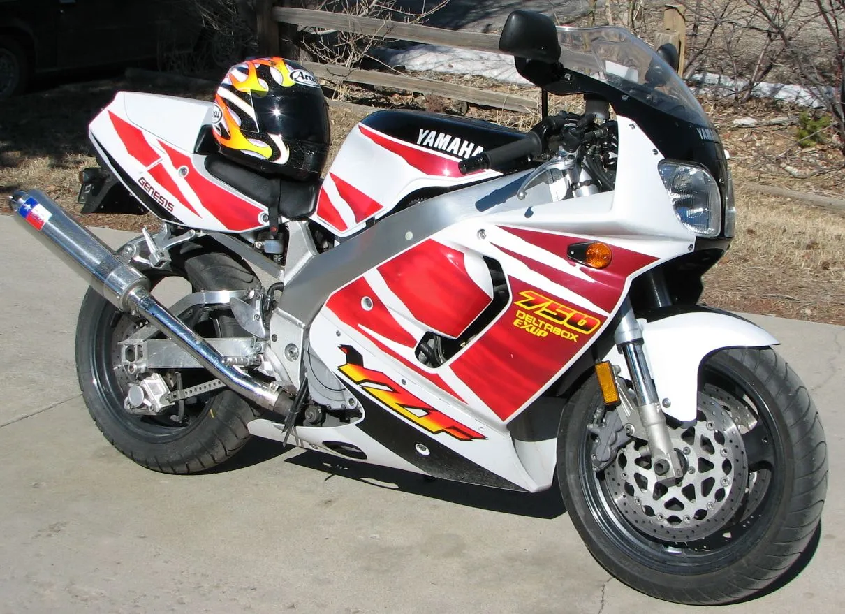 Yamaha YZF750R 1996 supersportmotor zijaanzicht