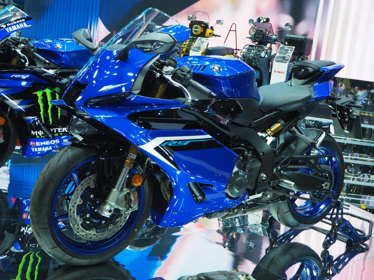 Yamaha YZF-R9 2025 zijaanzicht