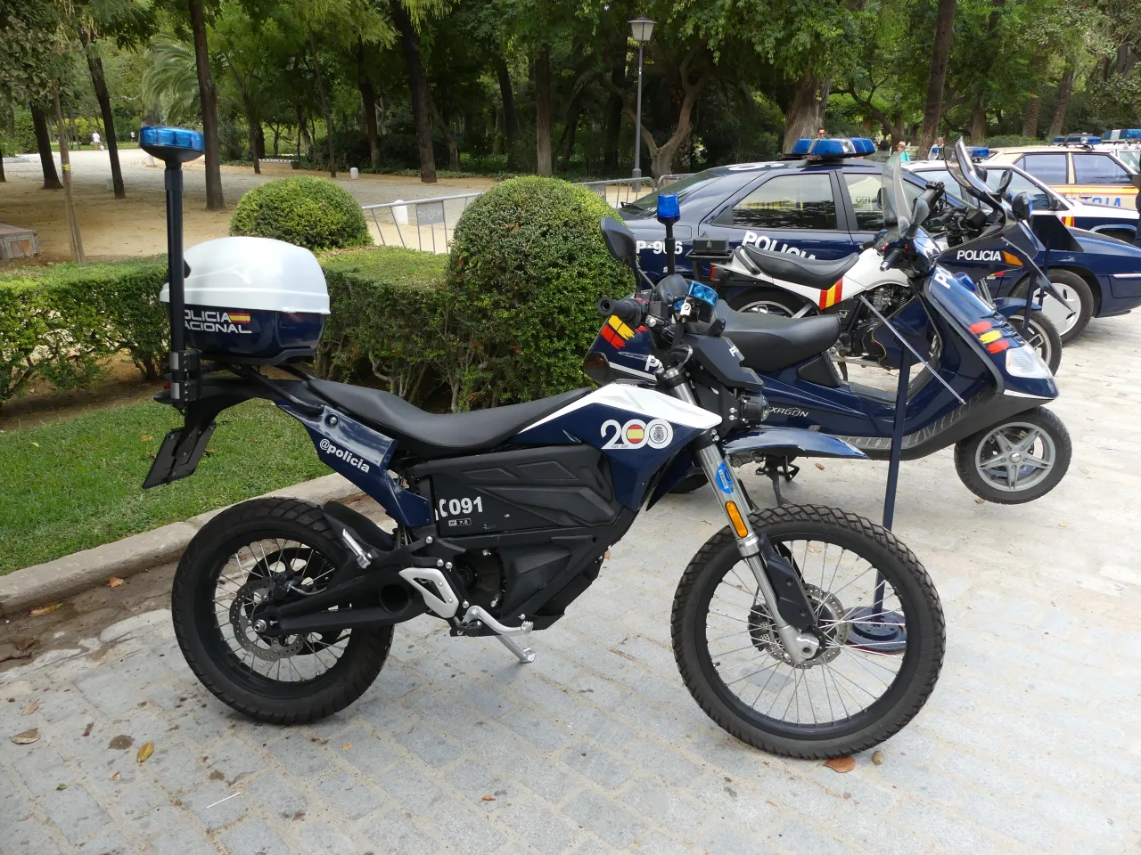 Zero DSR ZF 14.4 kWh driekwart aanzicht