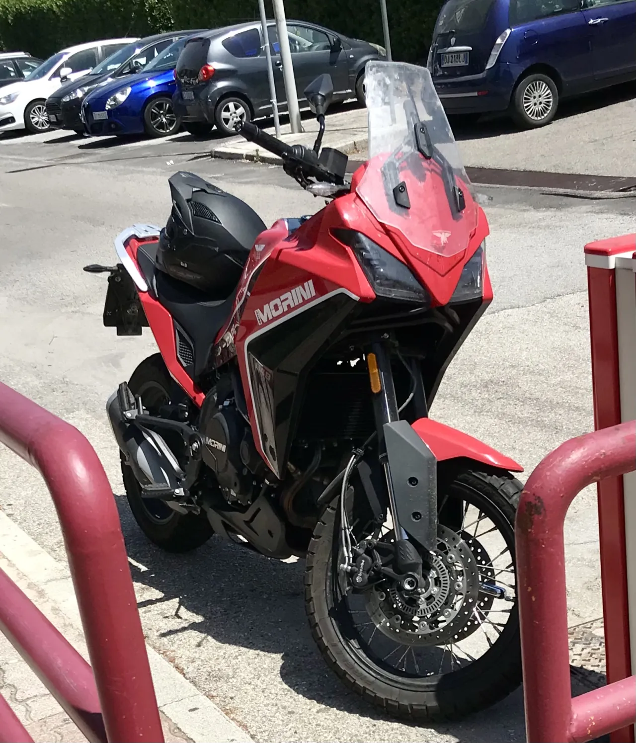 Moto Morini X-Cape 650 side profile