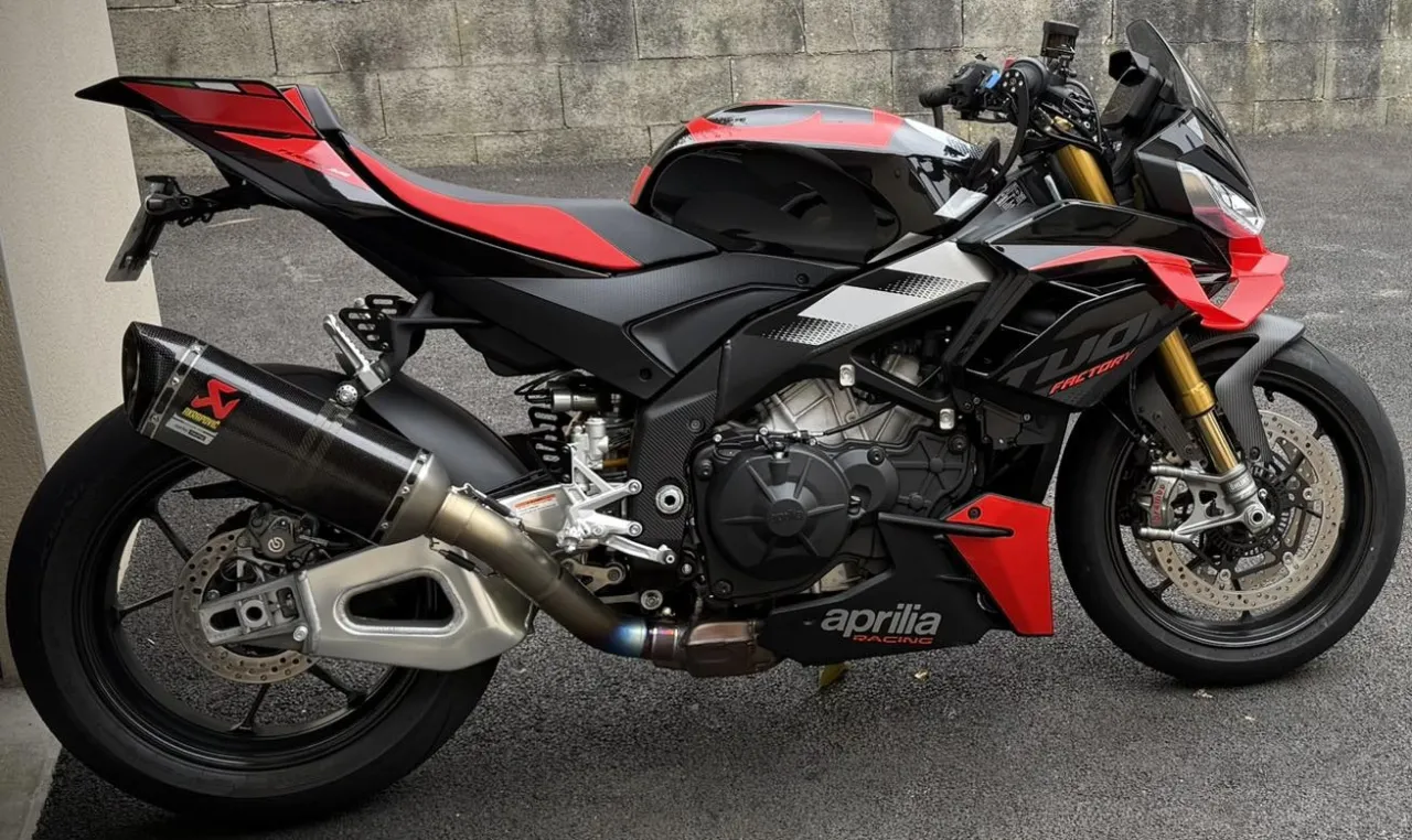 Aprilia Tuono V4 1100 naked motorcycle