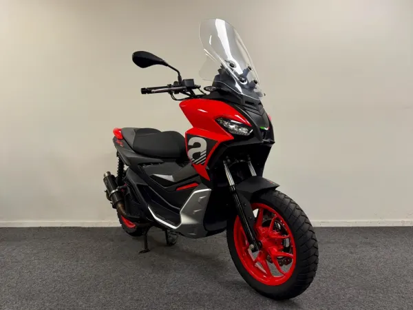 2023 Aprilia SR GT 200 - € 3.599 (1/1)