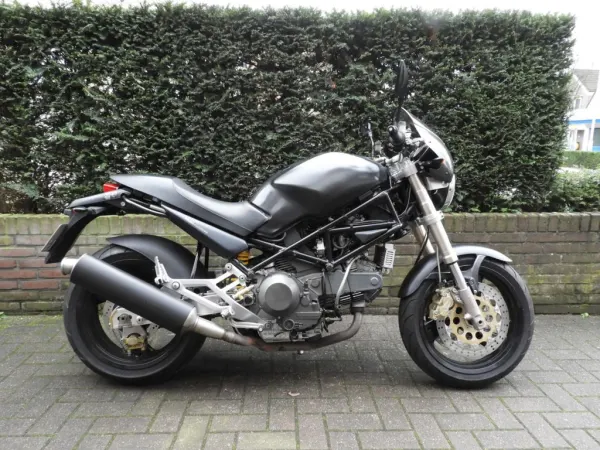 1999 Ducati M 900 - €2,890 (1/1)
