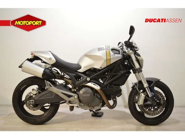 2008 Ducati M 696 - € 4.990 (1/1)