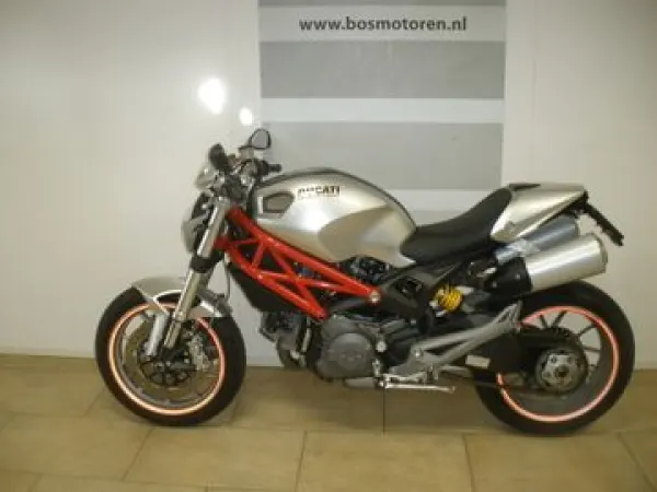 2009 Ducati M 1100 - € 4.950 (1/1)