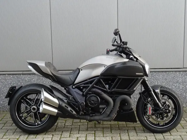 2016 Ducati Diavel Titanium - € 13.945 (1/1)