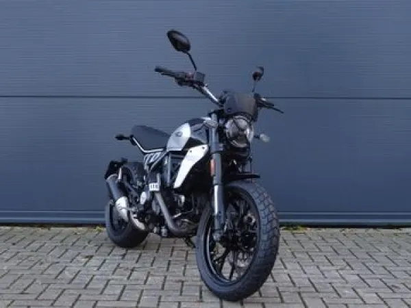 2023 Ducati Scrambler Icon - €10,499 (1/1)
