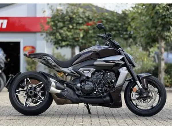 2025 Ducati Xdiavel V4 - € 25.450 (1/1)