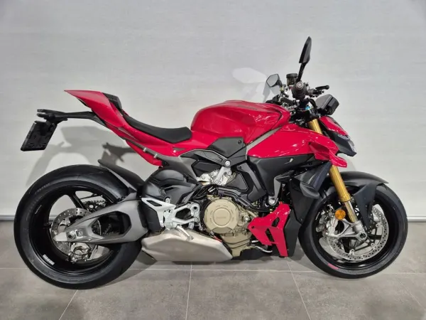2025 Ducati Streetfighter V4 S - €30,990 (1/1)