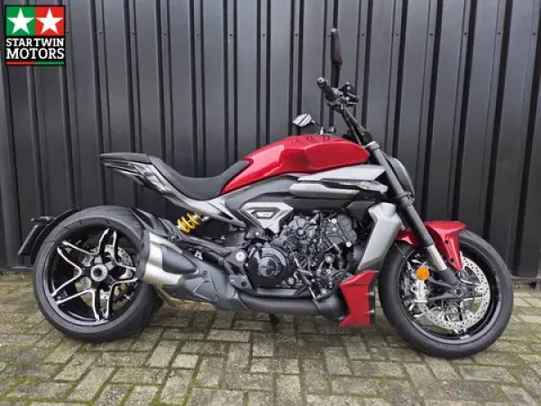 2025 Ducati Xdiavel V4 - € 33.250 (1/1)